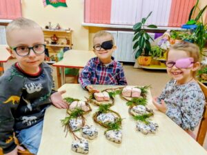 Подробнее о статье «Угощения для пернатых друзей»